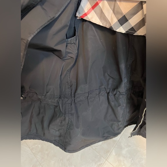 Burberry spring jacket - Picture 9 of 9